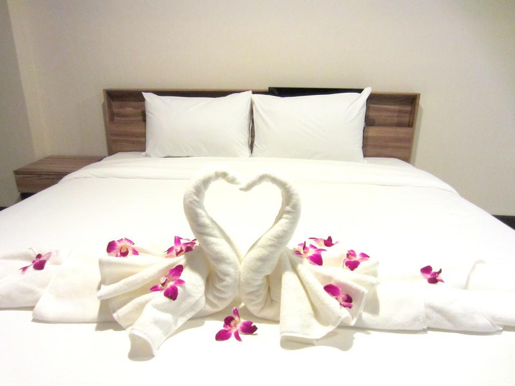 Life Grand Chiang Mai Hotel Exterior foto