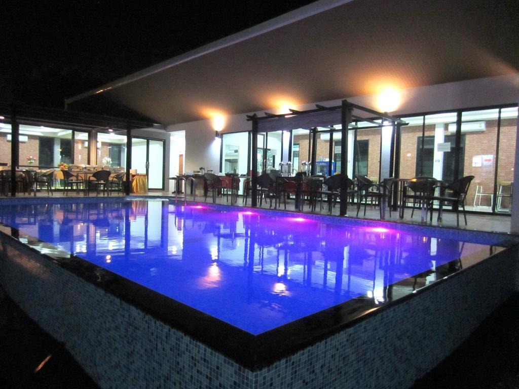 Life Grand Chiang Mai Hotel Exterior foto