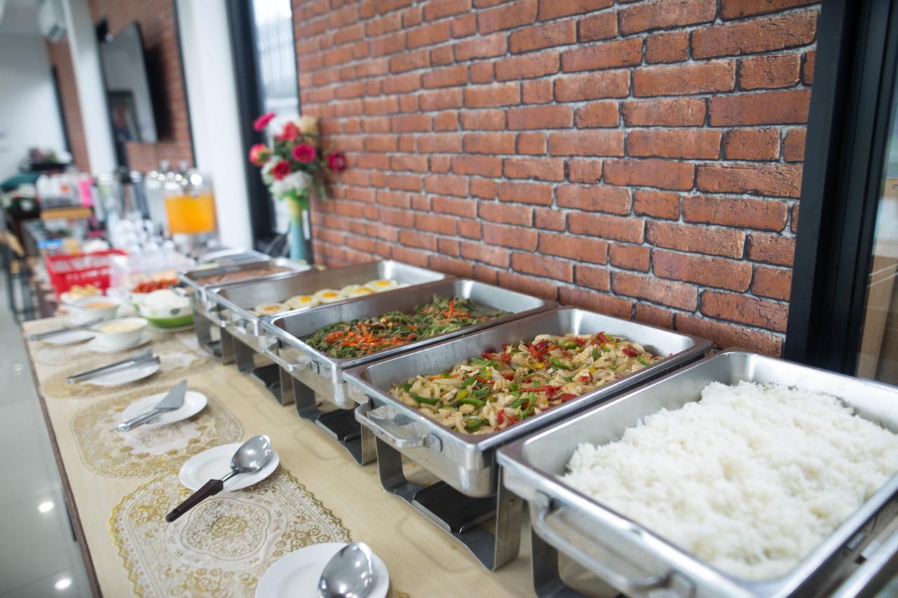 Life Grand Chiang Mai Hotel Exterior foto