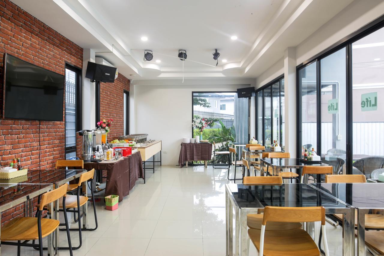 Life Grand Chiang Mai Hotel Exterior foto