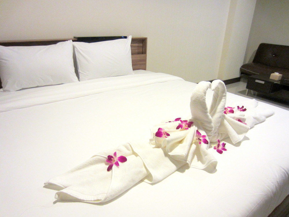 Life Grand Chiang Mai Hotel Exterior foto